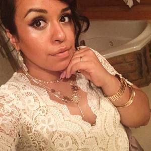 Meet your Posher, Mayra